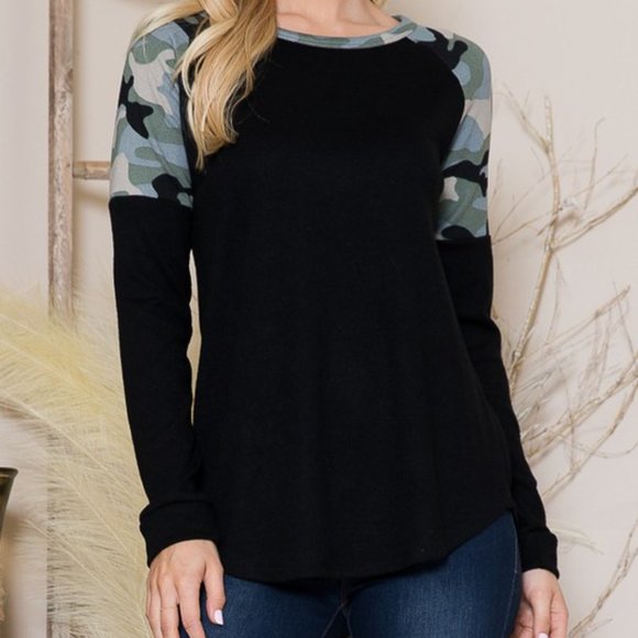 Long Sleeve Knit Top with Camo Contrast NWT - Picture 1 of 3